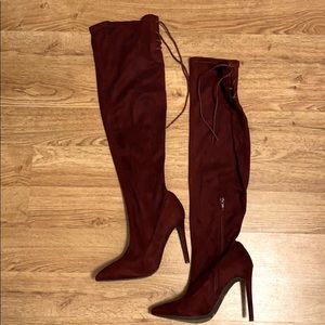 knee/over knee high boots: suede maroon/burgundy